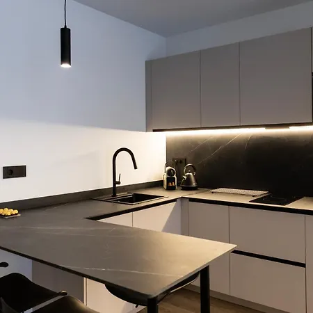 Demetrio By Alma Apartment