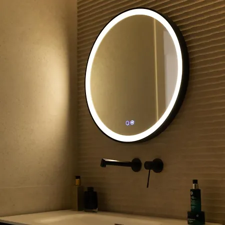 Demetrio By Alma * Valence